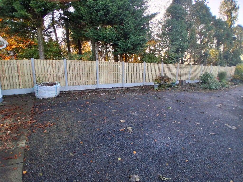 fence with concrete posts